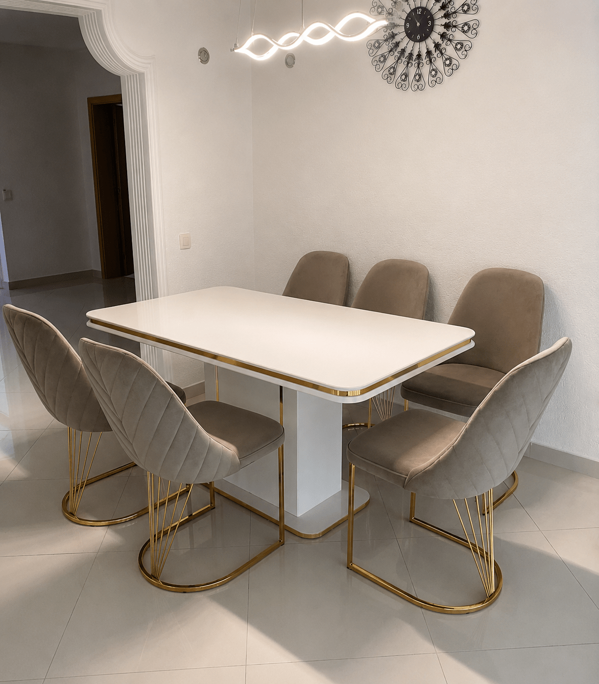 29a66329-943a-499d-b610-8f3fc5bcdf2e Prestige Dining Collection - Figura 1